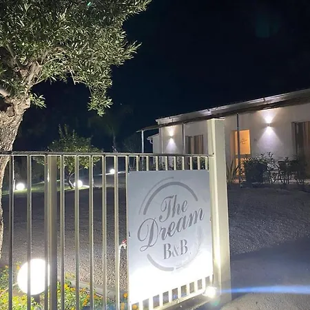 The Dream Bed & Breakfast *